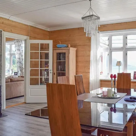Three-bedroom Holiday In *